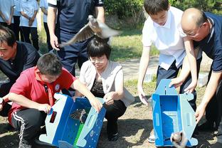 大心脏！小贾伦-杰克逊勾手准绝杀 全场22中11拿到28分7板