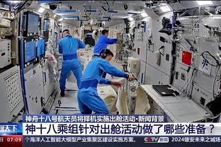 十四冬短道速滑孙龙1000米夺冠，林孝埈、刘少昂发生碰撞摔出赛道